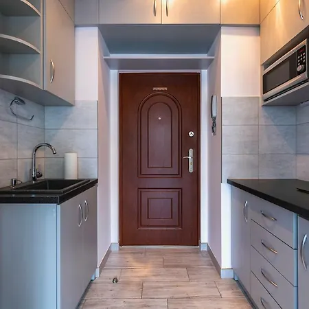 Emilii Plater 12 Prywatne Mieszkanie Z Balkonem 400 M Od Dworca Centralnego Samodzielne Zameldowanie! Self Check-in System! ワルシャワ