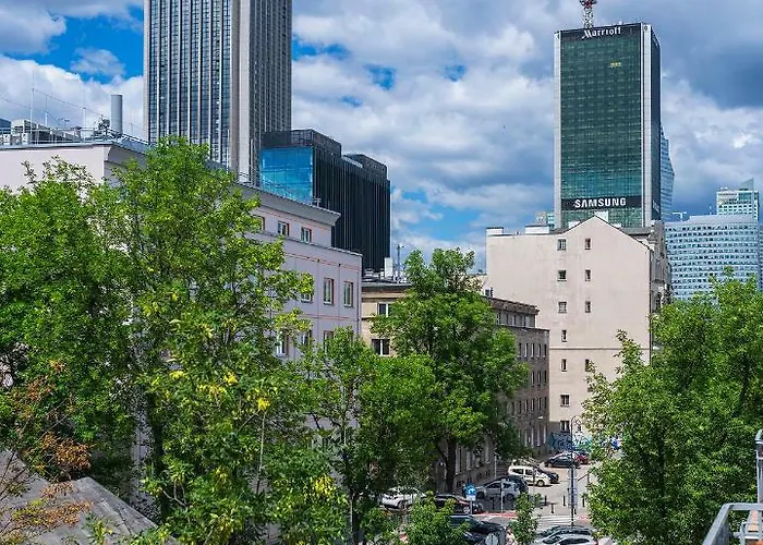 Emilii Plater 12 Prywatne Mieszkanie Z Balkonem 400 M Od Dworca Centralnego Samodzielne Zameldowanie! Self Check-in System! شقة