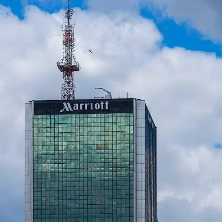 Emilii Plater 12 Prywatne Mieszkanie Z Balkonem 400 M Od Dworca Centralnego Samodzielne Zameldowanie! Self Check-in System! Varšava